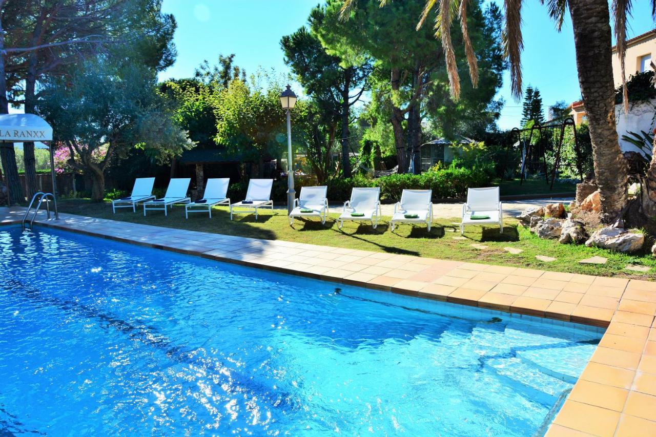 Villa Sitges El Ranch Amaizing Outdoor Areas Beaches At 5 Minutes Walk Sitges At 15 Min Drive Ac Pool Jacuzzi & Garden Xxl Calafell Exteriér fotografie