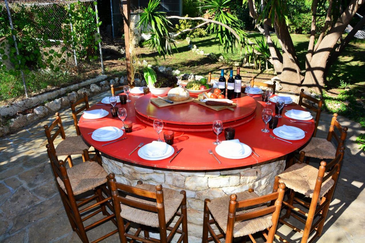 Villa Sitges El Ranch Amaizing Outdoor Areas Beaches At 5 Minutes Walk Sitges At 15 Min Drive Ac Pool Jacuzzi & Garden Xxl Calafell Exteriér fotografie