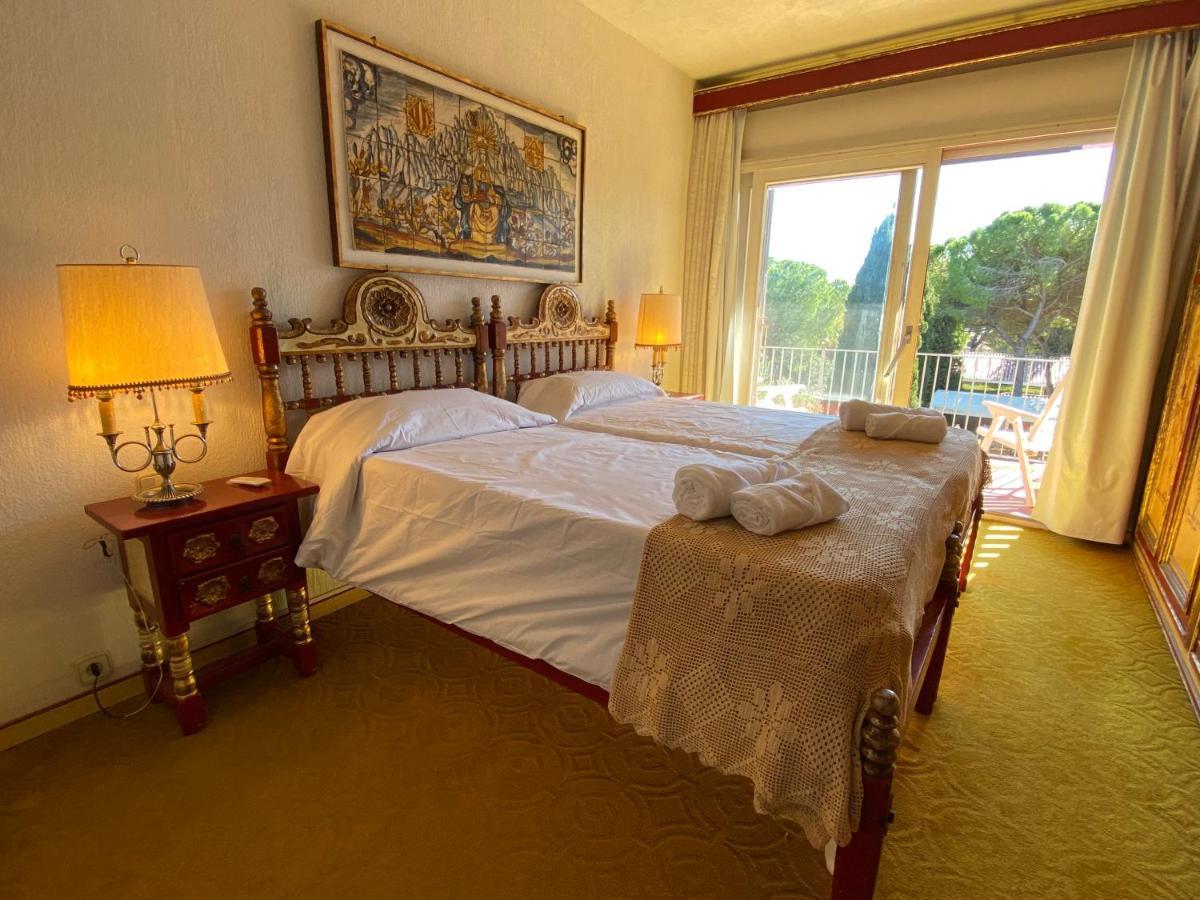 Villa Sitges El Ranch Amaizing Outdoor Areas Beaches At 5 Minutes Walk Sitges At 15 Min Drive Ac Pool Jacuzzi & Garden Xxl Calafell Exteriér fotografie