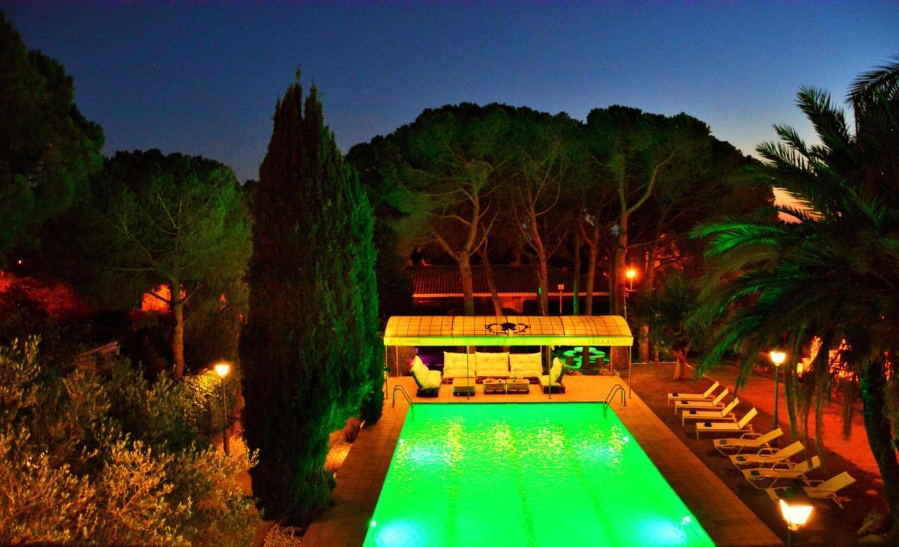 Villa Sitges El Ranch Amaizing Outdoor Areas Beaches At 5 Minutes Walk Sitges At 15 Min Drive Ac Pool Jacuzzi & Garden Xxl Calafell Exteriér fotografie
