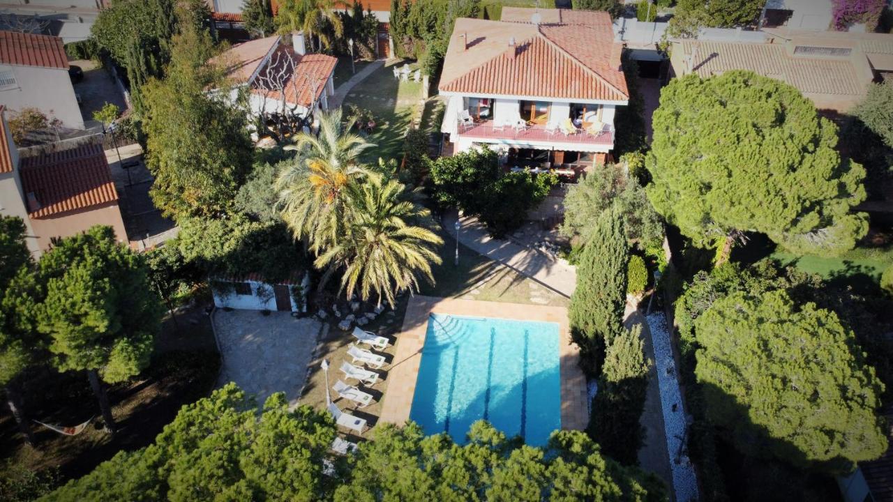Villa Sitges El Ranch Amaizing Outdoor Areas Beaches At 5 Minutes Walk Sitges At 15 Min Drive Ac Pool Jacuzzi & Garden Xxl Calafell Exteriér fotografie