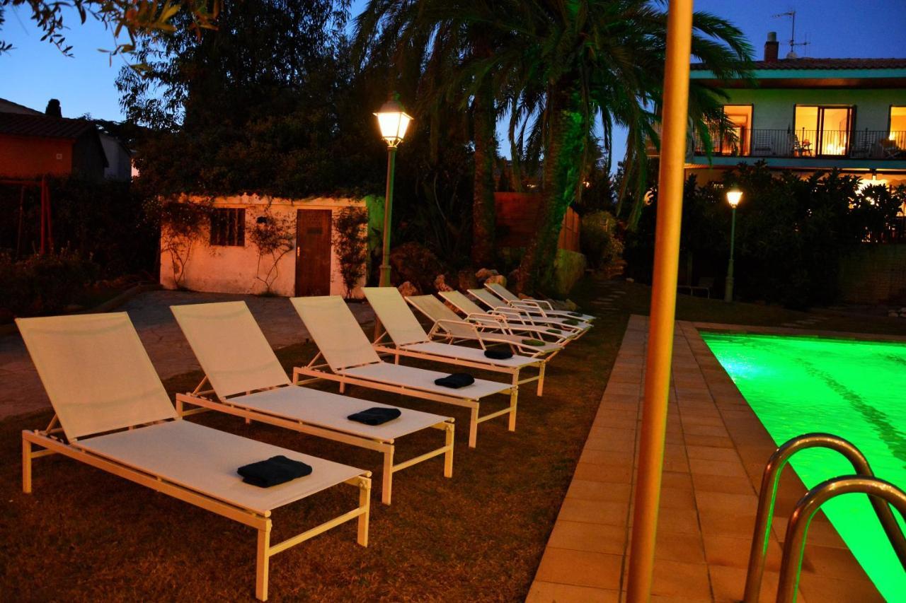 Villa Sitges El Ranch Amaizing Outdoor Areas Beaches At 5 Minutes Walk Sitges At 15 Min Drive Ac Pool Jacuzzi & Garden Xxl Calafell Exteriér fotografie